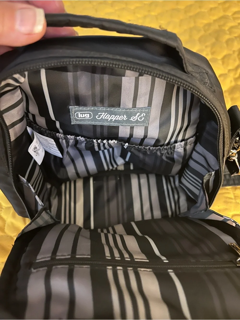 Lug Classic Quilted Crossbody Flapper SE Black